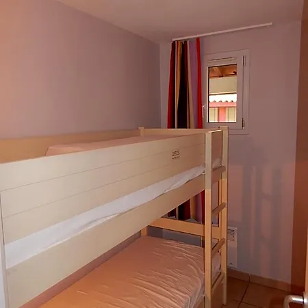 Hotel Au Domaine Du Golf Dans De Vacance 3*