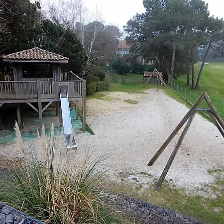 Au Domaine Du Golf Dans De Vacance Hotel 3*