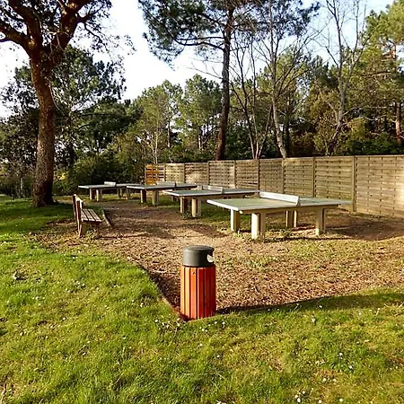 Ξενοδοχείο Au Domaine Du Golf Dans De Vacance 3*