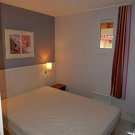 Hotel Au Domaine Du Golf Dans De Vacance 3*